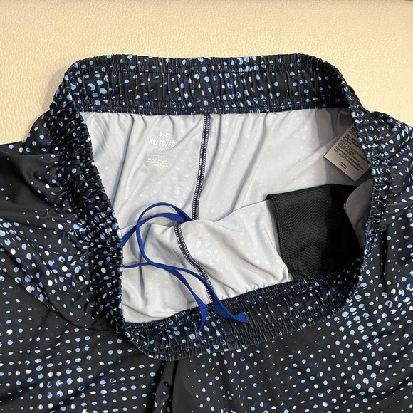 NWT - Under Armour Men’s Training Shorts - Size XL - Picture 7 of 10